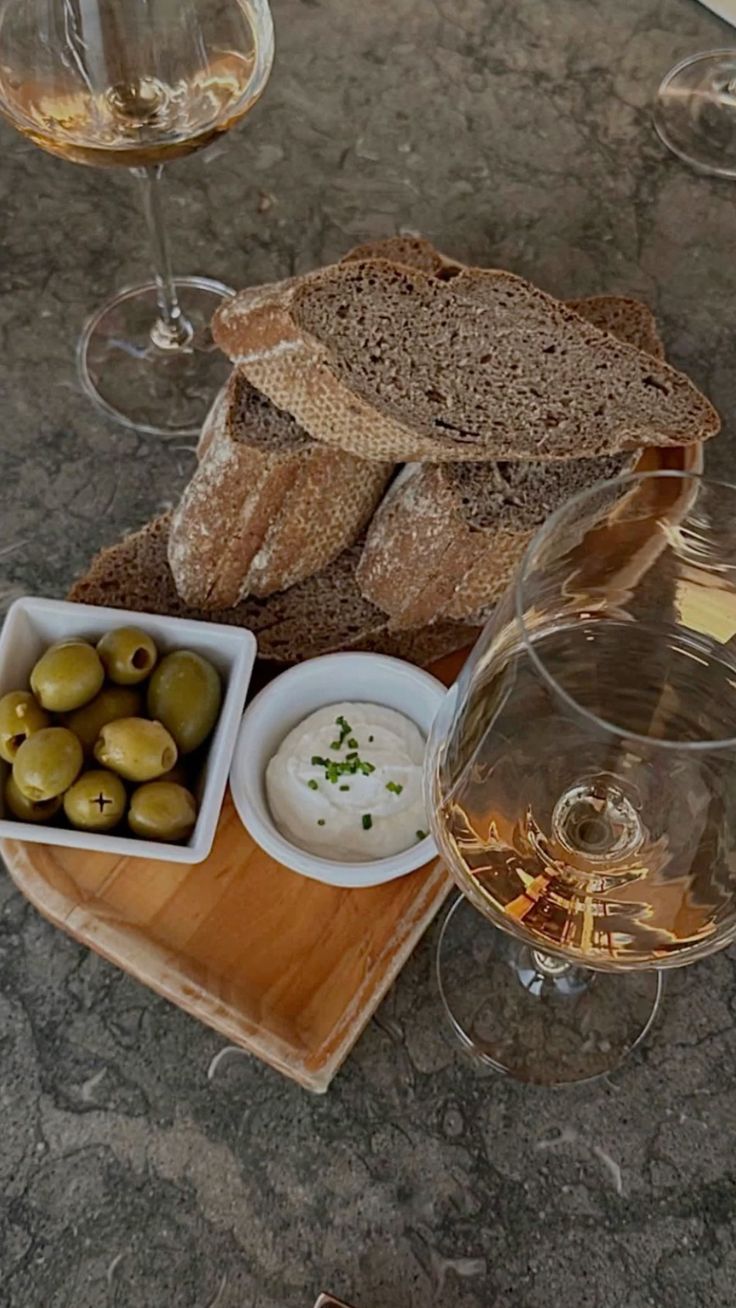 Refined glassware